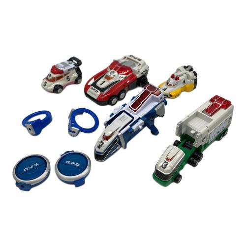 特捜戦隊デカレンジャー (トクソウセンタイデカレンジャー) DX 特捜合体 デカレンジャーロボ 初版 戦隊ヒーロー