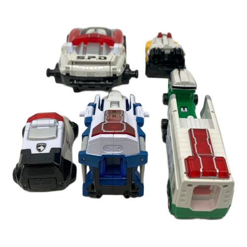 特捜戦隊デカレンジャー (トクソウセンタイデカレンジャー) DX 特捜合体 デカレンジャーロボ 初版 戦隊ヒーロー