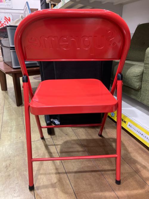 SUPREME (シュプリーム) パイプ椅子 レッド