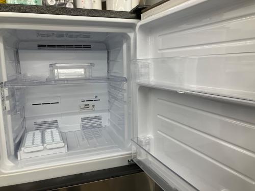 SHARP (シャープ) 2ドア冷蔵庫 SJ-D23H-S 2021年製 129 225L