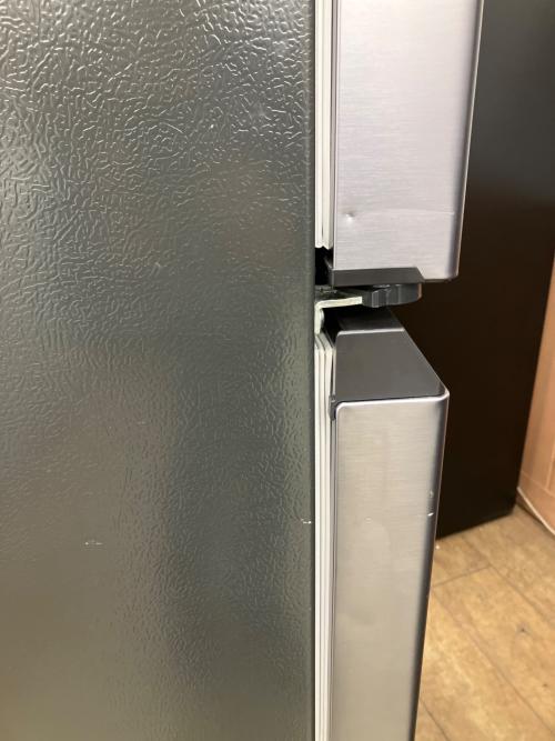 SHARP (シャープ) 6ドア冷蔵庫 SJ-MF50J 2022年製 背面取っ手損傷あり 504L
