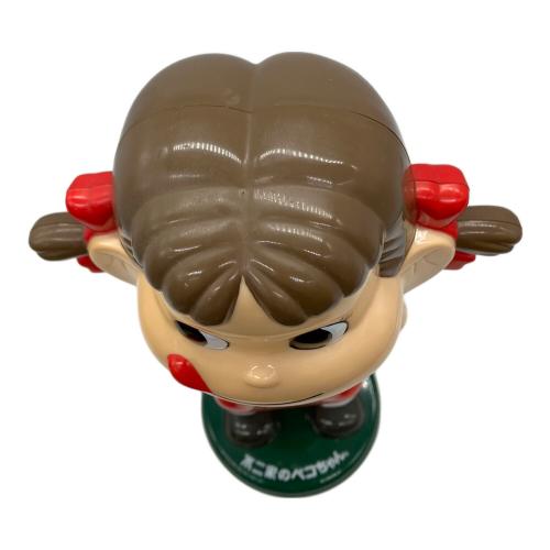 ペコちゃん首振り人形