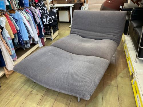 ligne roset (リーンロゼ) 1人掛けソファー オットマン付き グレー カラン