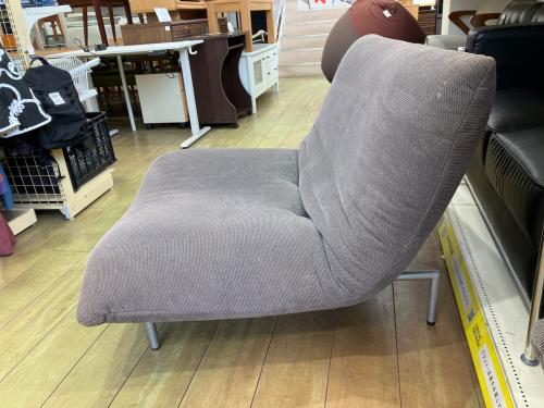 ligne roset (リーンロゼ) 1人掛けソファー オットマン付き グレー カラン