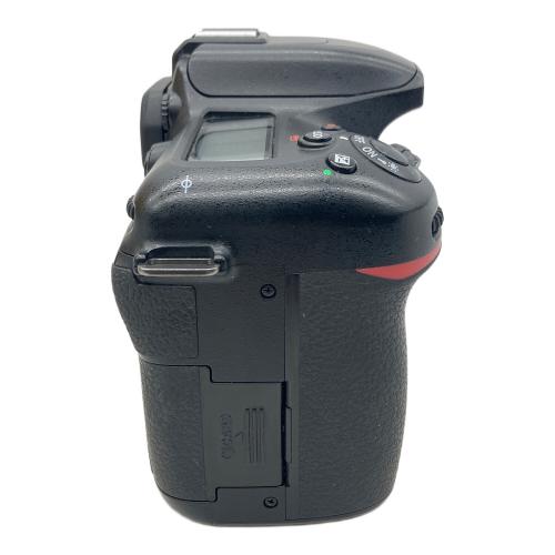 Nikon (ニコン) デジタル一眼レフカメラ D7500