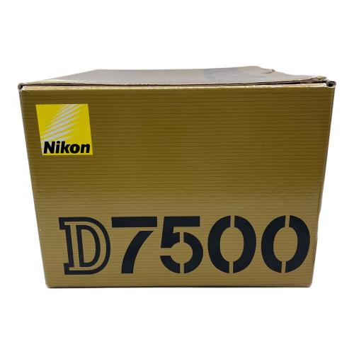 Nikon (ニコン) デジタル一眼レフカメラ D7500
