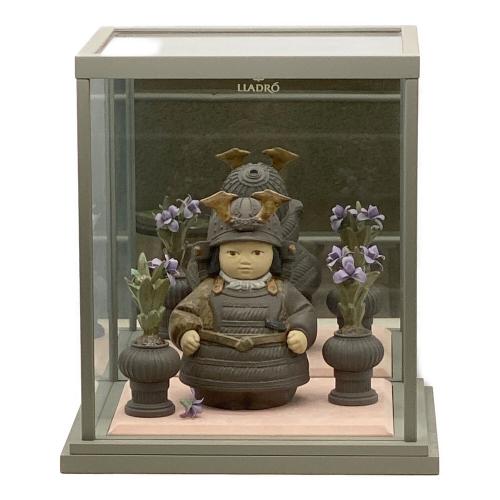 LLADRO (リヤドロ) フィギュリン 若武者（小）・菖蒲×2 ガラスケース付