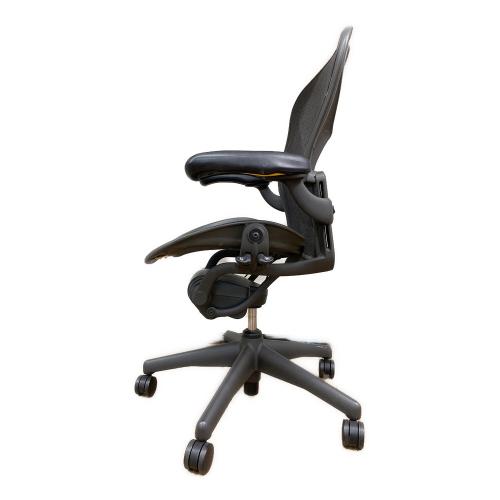 Herman Miller (ハーマンミラー) ワークチェアー アーロンチェアー クラシックモデル グラファイトベース 148 ブラック