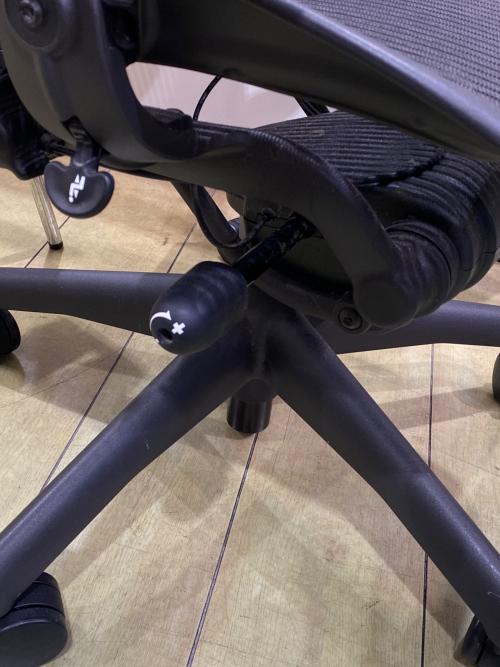 Herman Miller (ハーマンミラー) アーロンチェア 167888 Rev H 251 ブラック クラシック