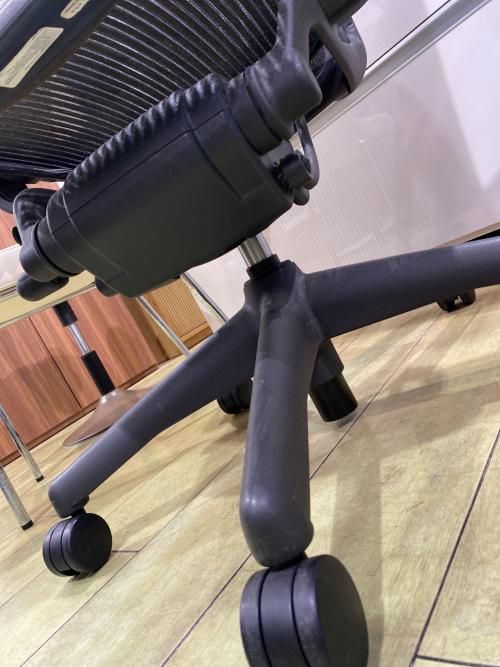 Herman Miller (ハーマンミラー) アーロンチェア 167888 Rev H 251 ブラック クラシック
