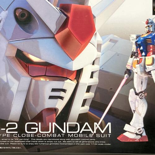 BANDAI (バンダイ) RG 1/144 RX-78-2 ガンダム 機動戦士ガンダム ガンプラ