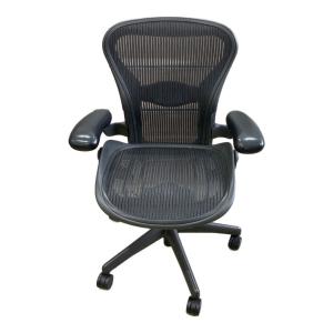 Herman Miller (ハーマンミラー) アーロンチェア Aサイズ クラシックモデル グラファイトベース ランバーサポートフル装備 @ ブラック