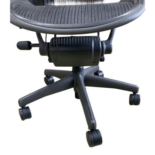 Herman Miller (ハーマンミラー) アーロンチェア Aサイズ クラシックモデル グラファイトベース ランバーサポートフル装備 @ ブラック