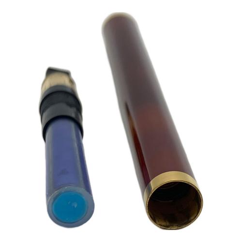 S.T.Dupont (エス・テー・デュポン) 万年筆 ブラウン