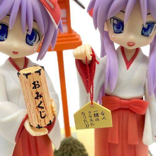 らきすた (ラキスタ) かがみ&つかさ 初詣セット
