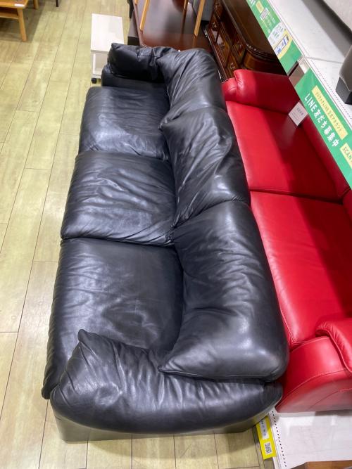 CASSINA (カッシーナ) 3人掛けソファー @ Π ブラック MARALUNGA