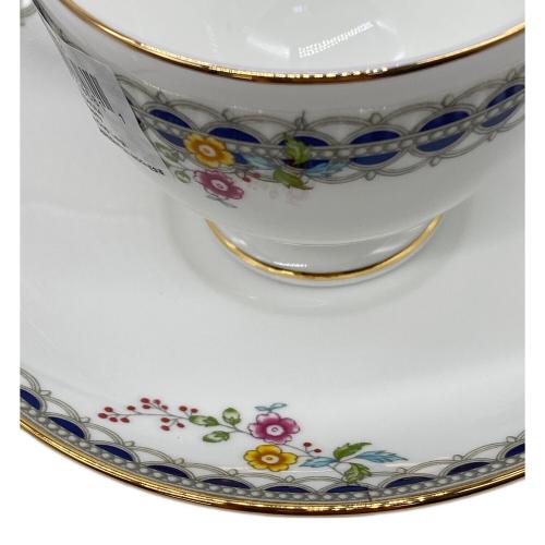 Wedgwood (ウェッジウッド) カップ&ソーサー レースピオニー