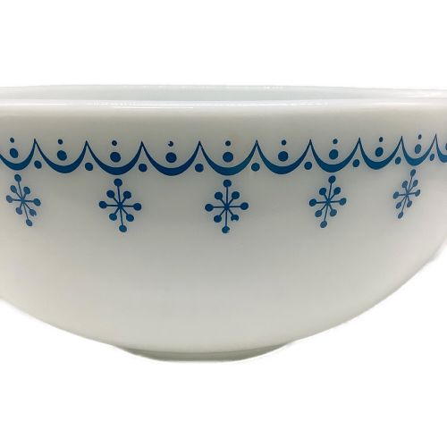 OLD PYREX (オールドパイレックス) シンデレラボウル ホワイト×ブルー スノーフレーク/USA食器