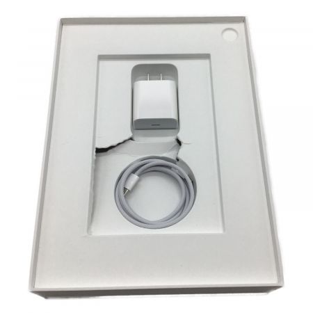 Apple (アップル) iPad(第10世代) MPQ13J/A SIMフリー 64GB 17.2 バッテリー:Aランク 程度:Aランク ○ サインアウト確認済 P72LQXYJVP