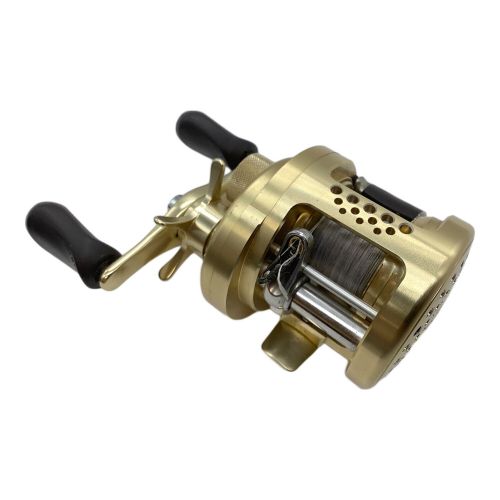 SHIMANO (シマノ) リール CALCUTTA CONQUEST ベイトリール