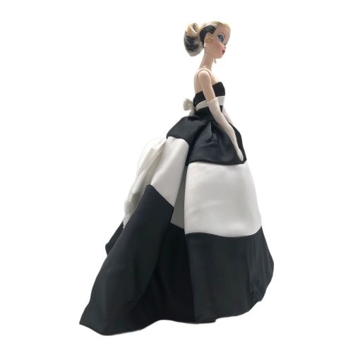 バービー人形 2019年発売・60周年記念・2万体限定@ ファッションモデルコレクション BLACK&WHITE FOREVER