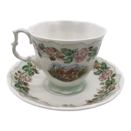 ROYAL DOULTON (ロイヤルドルトン) イヤーカップ&ソーサー 1997 BRAMBLY HEDGE