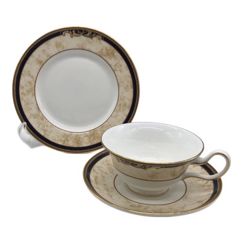 Wedgwood (ウェッジウッド) トリオセット 廃盤品 コーヌコピア