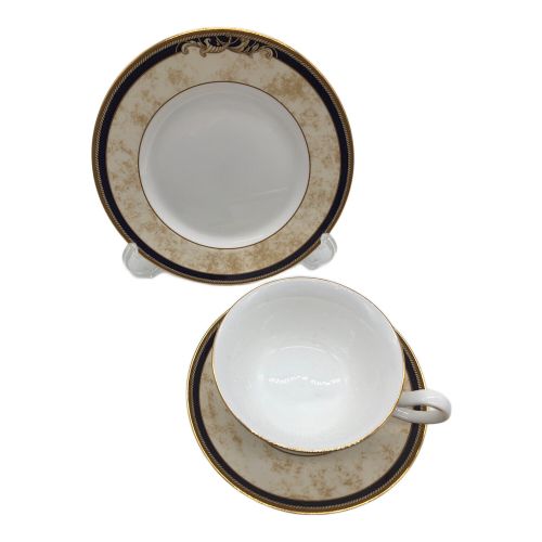 Wedgwood (ウェッジウッド) トリオセット 廃盤品 コーヌコピア