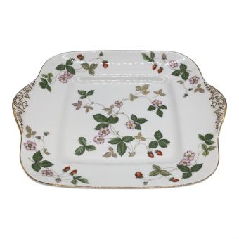 Wedgwood (ウェッジウッド) 耳付スクエアプレート 24cm