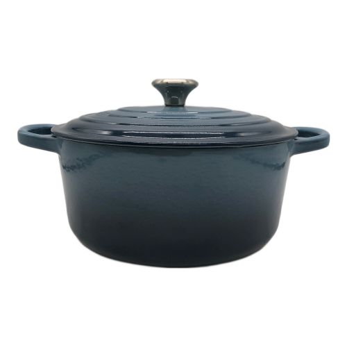 LE CREUSET (ルクルーゼ) 両手鍋 ブルー シグ二チャーーココットロンド