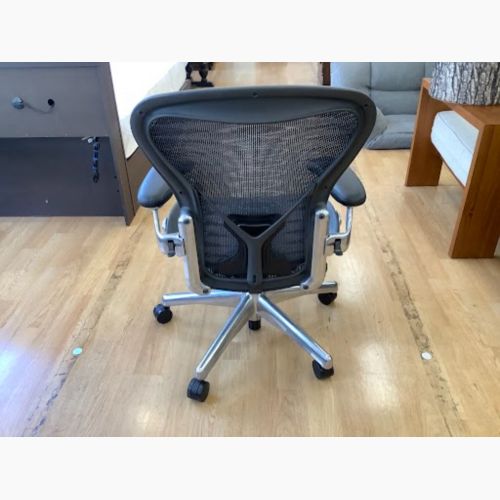 Herman Miller (ハーマンミラー) アーロンチェア ブラック AE113AFB Bサイズ/ポスチャーフィットフルサイズ