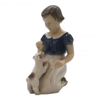 Bing&Grondahl (ビングオーグレンダール) Girl with puppy 少女と犬/デンマーク/ 2316/10