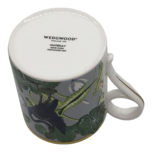 Wedgwood (ウェッジウッド) マグカップ グリーン×ホワイト ウォーターリリー