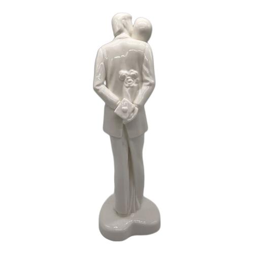 ROYAL DOULTON (ロイヤルドルトン) フィギュリン HAPPY ANNIVERSARY