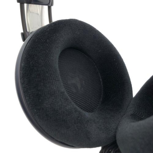 AKG (アーカーゲー) オープンエアー型有線ヘッドホン ダイナミック型  再生周波数帯域10Hz～39.8kHz  インピーダンス62 Ω 音圧感度93 dB K702