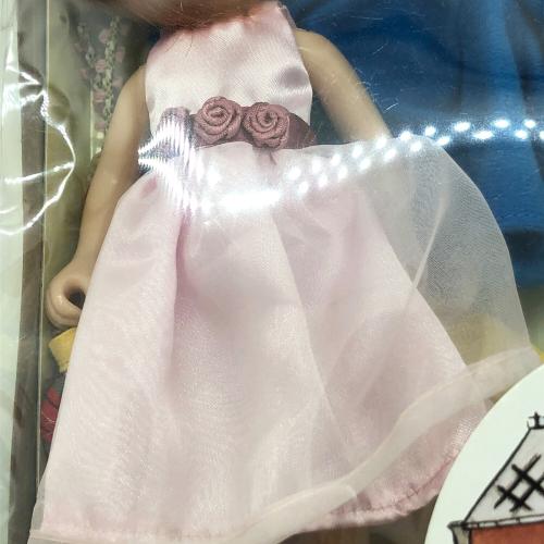 MADELINEマドレーヌ ポーザブルドール