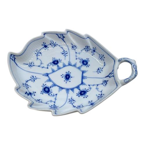 ROYAL COPENHAGEN (ロイヤル・コペンハーゲン) リーフディッシュ ブルーフルーテッド