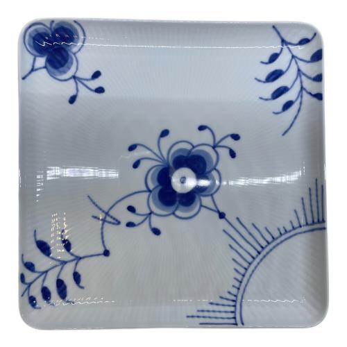 ROYAL COPENHAGEN (ロイヤル・コペンハーゲン) スクエアディッシュ ▲ ブルーフルーテッド