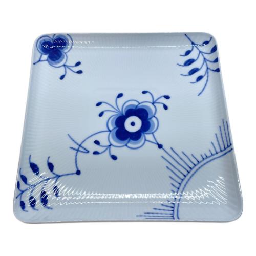 ROYAL COPENHAGEN (ロイヤル・コペンハーゲン) スクエアディッシュ ▲ ブルーフルーテッド