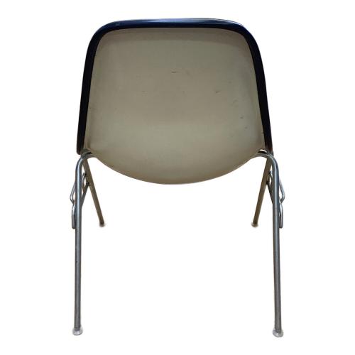 Herman Miller (ハーマンミラー) シェルチェア ブラック スタッキングベース