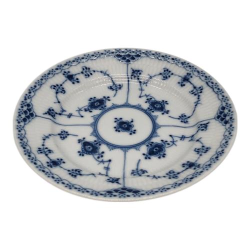 ROYAL COPENHAGEN (ロイヤル・コペンハーゲン) プレート 17cm ブルーフルーテッド・ハーフレース