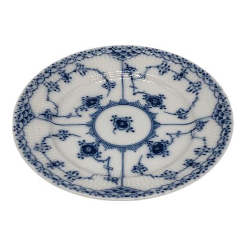 ROYAL COPENHAGEN (ロイヤル・コペンハーゲン) プレート ブルーフルーテッド・ハーフレース