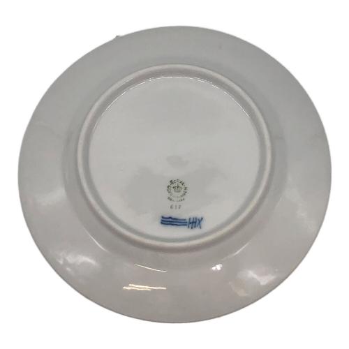ROYAL COPENHAGEN (ロイヤル・コペンハーゲン) プレート ブルーフルーテッド・ハーフレース