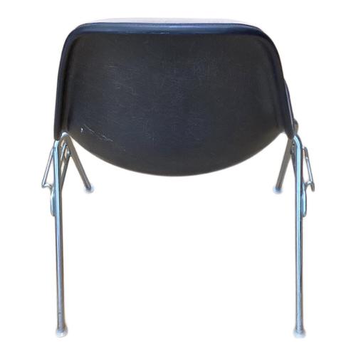 Herman Miller (ハーマンミラー) シェルチェア ブラック×ブラウン