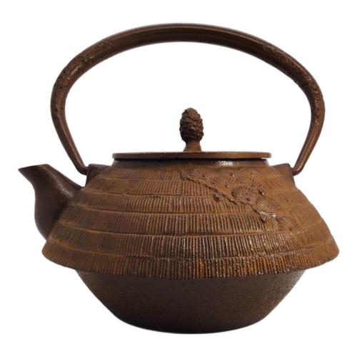 南部鉄器 (ナンブテッキ) 鉄瓶 金秀堂 ブラウン