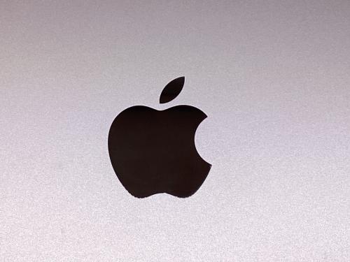 Apple (アップル) MacBook Air A2337 13.3インチ Mac OS Apple M1チップ 8コア メモリ:8GB 256 GB SSD Intel HD Graphics FVFH49A8Q6LC