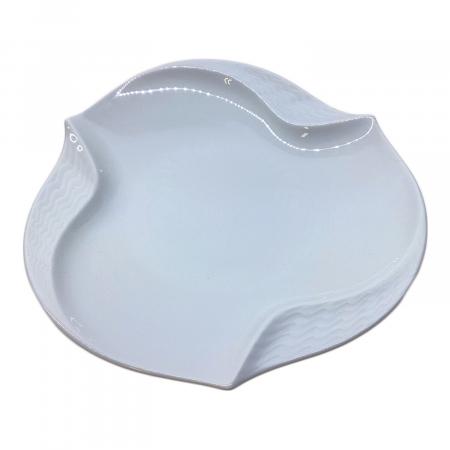 Meissen (マイセン) ホワイトディッシュ △/15cm 波の戯れホワイト