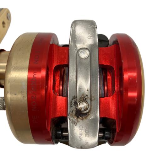 TITANIC (タイタニック) リール OKUMA ベイトリール RED 200