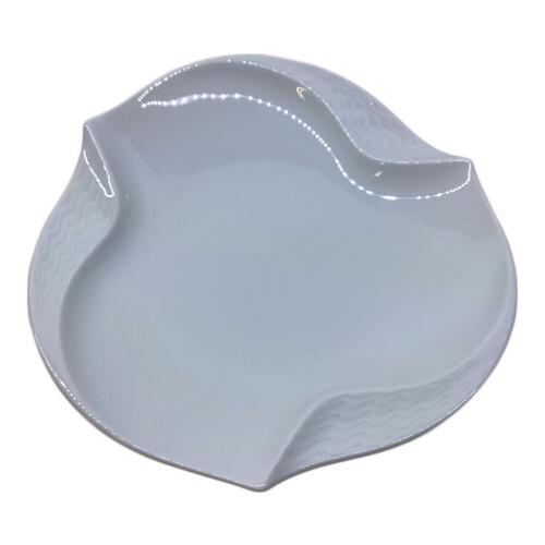Meissen (マイセン) ホワイトディッシュ ▲/15cm 波の戯れホワイト