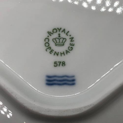 ROYAL COPENHAGEN (ロイヤル・コペンハーゲン) フラワーボウル ▲ ホワイトパルメッテ